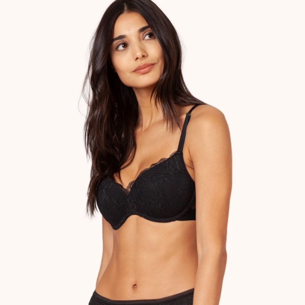 Lively Lace No Wire Push Up Bra, NWOT